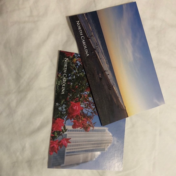 Two North Carolina theme postcards. - Picture 6 of 6